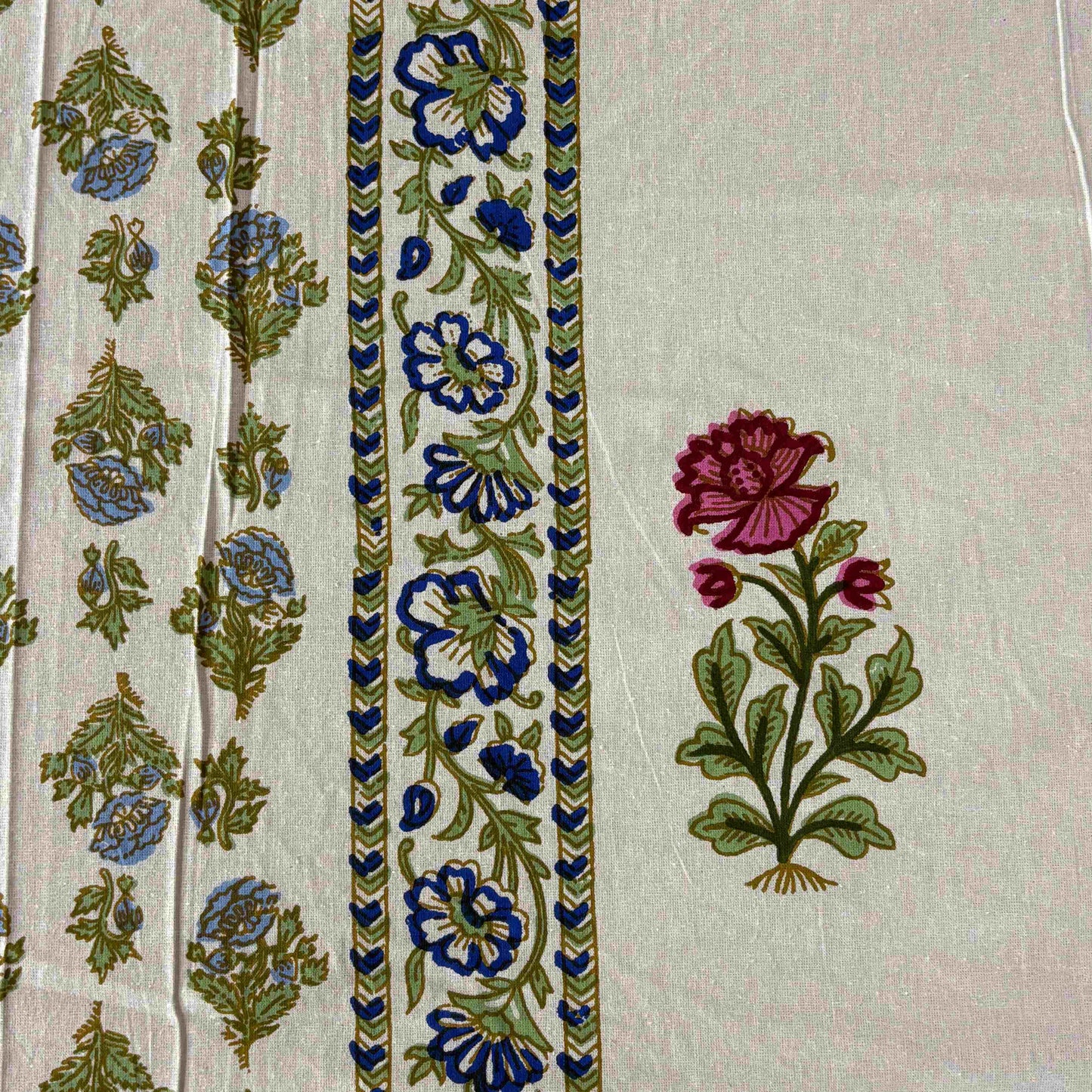 Aafreen Blue:Green - Flat I Fitted Bedsheet (108x108 Inches)