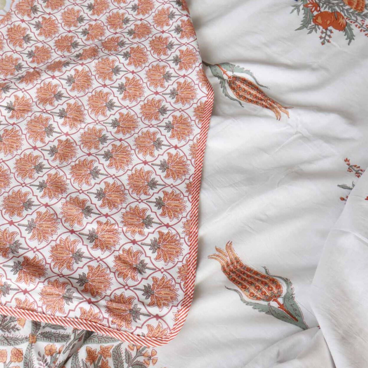 Double Bed Reversible Mul Dohar – Ananta