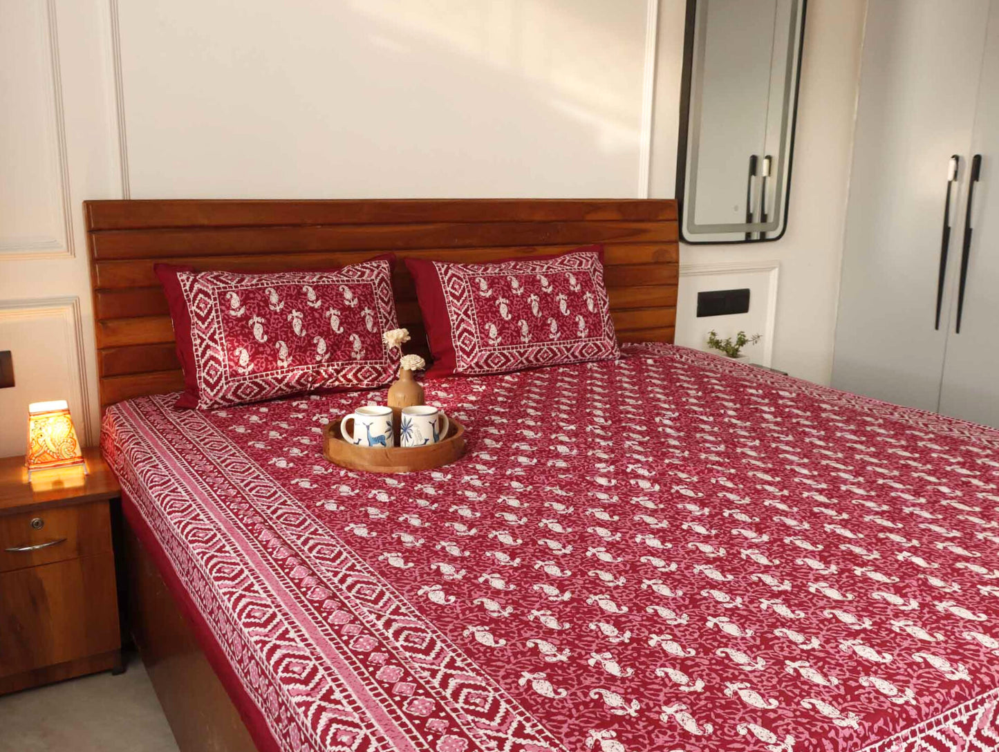 Dabu Wine – Flat I Fitted Bedsheet (90x108 Inches)