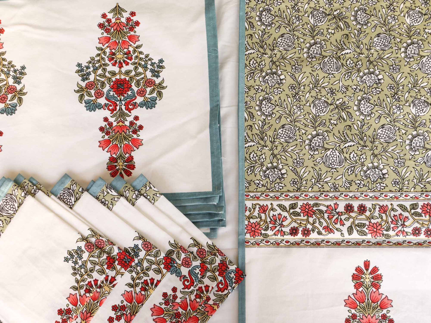 Green - Table Runner, Table Mats and Napkins