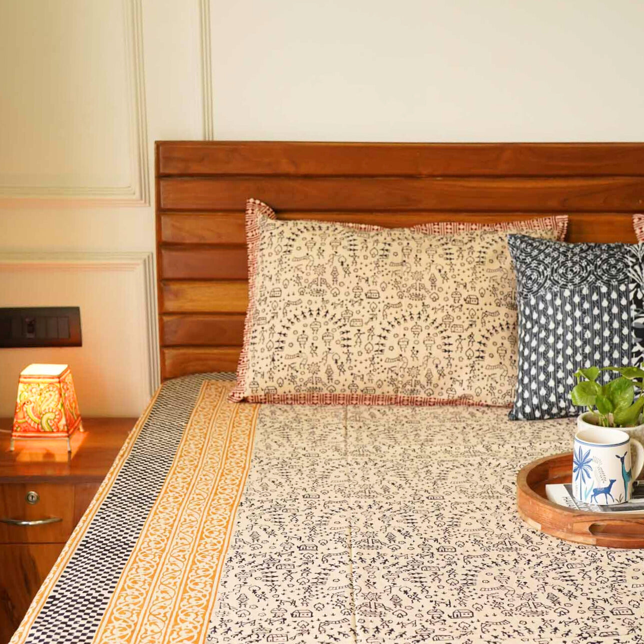 Hand Block Kalamkari Worli Black Single Bed Bedsheet (60x90 Inches)