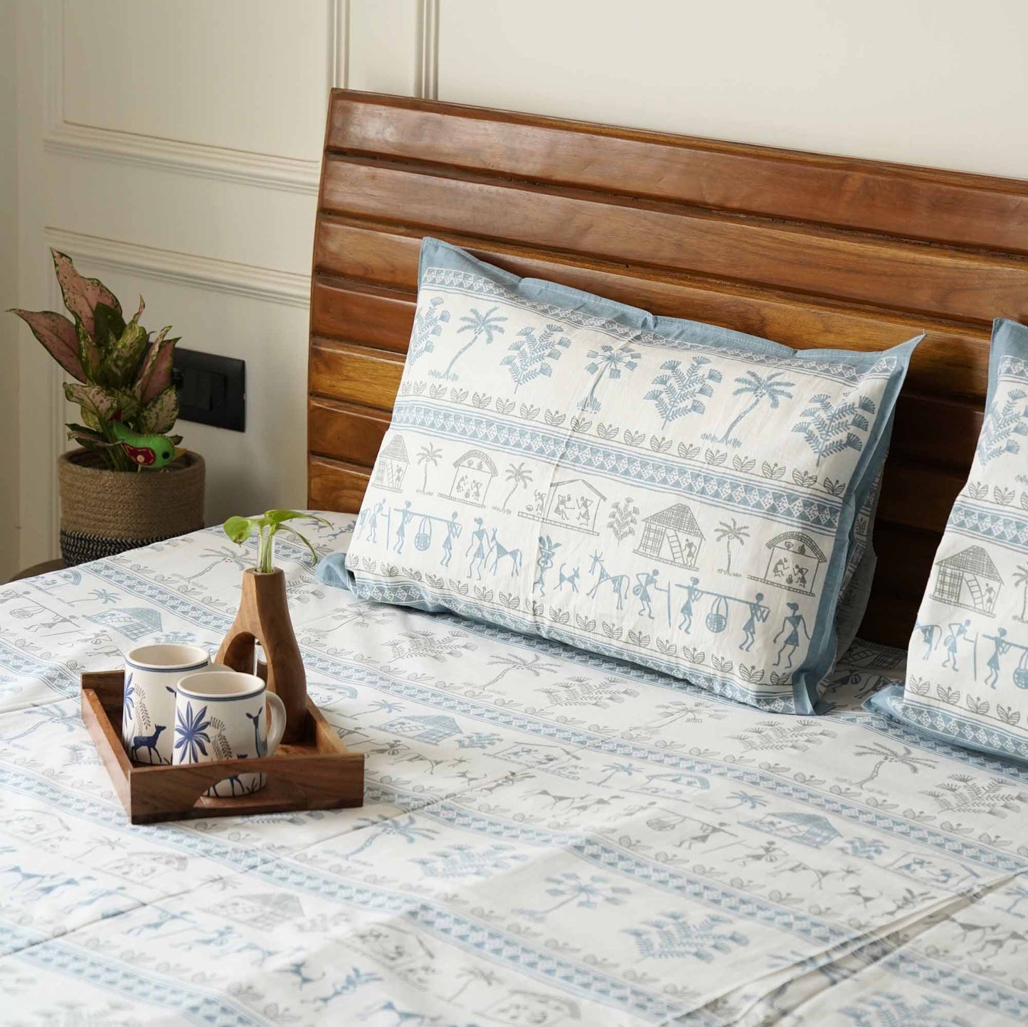 Worli Blue Flat I Fitted Bedsheet (108x108 Inches)