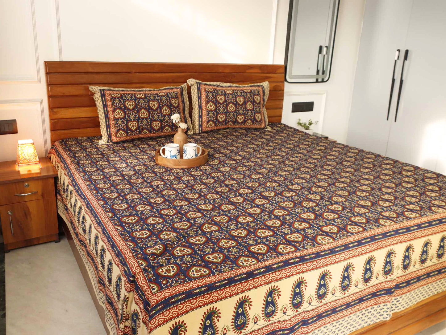 Kalamkari Dilkash Blue - Flat I Fitted Bedsheet (108x108 Inches)