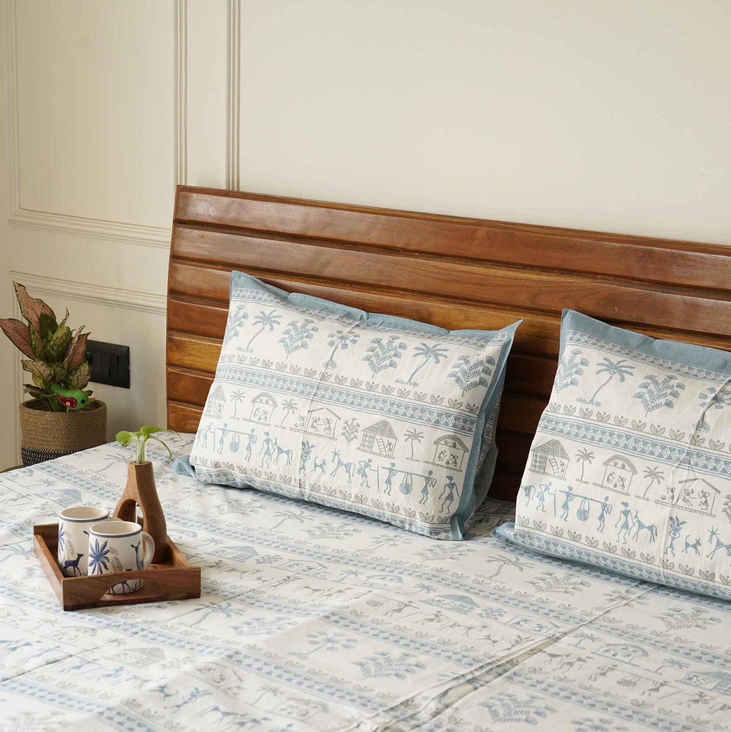 Worli Blue Flat I Fitted Bedsheet (108x108 Inches)