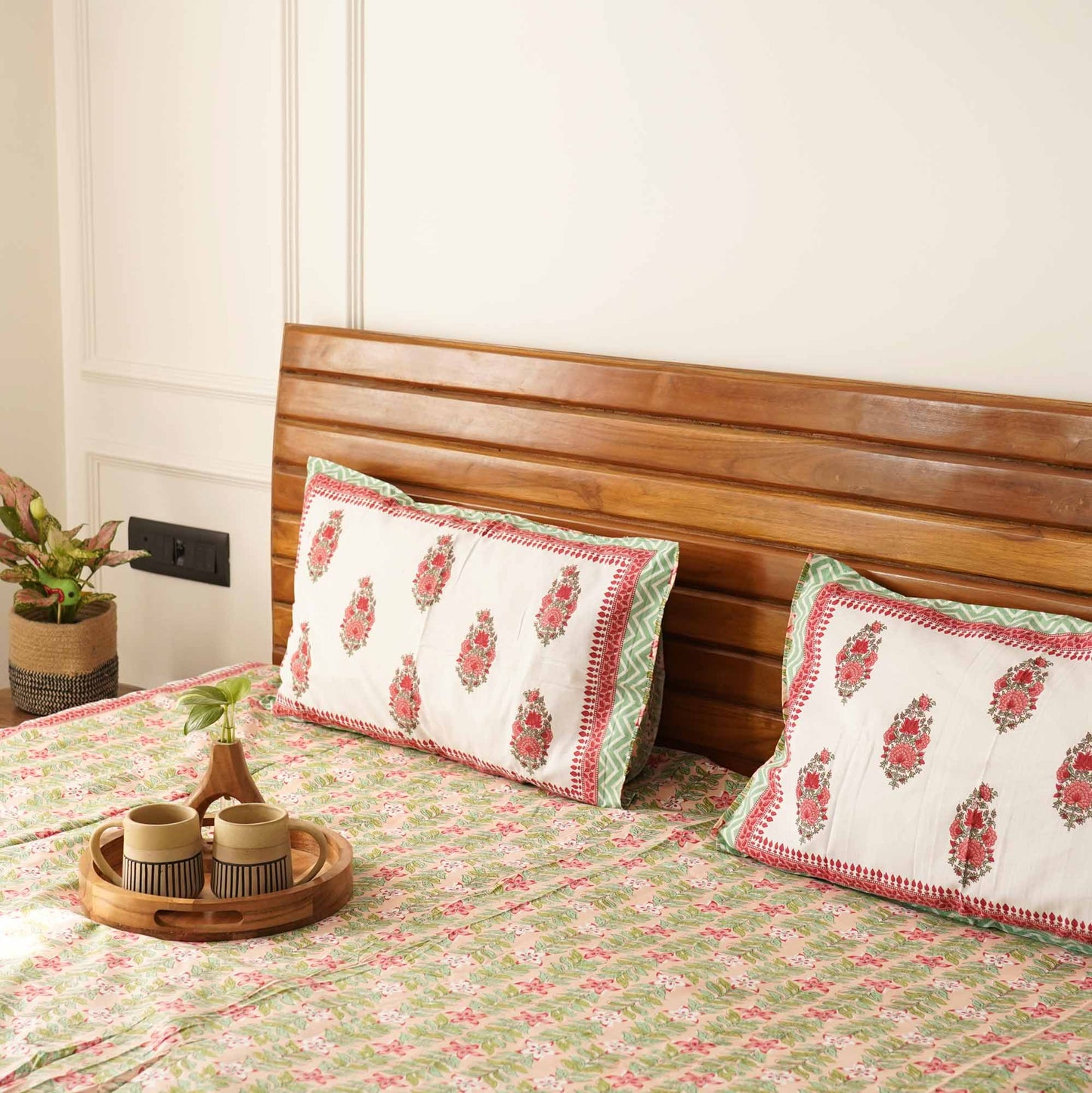 Anarkali - Peach - Flat/Fitted Bedsheet (90x108 Inches)