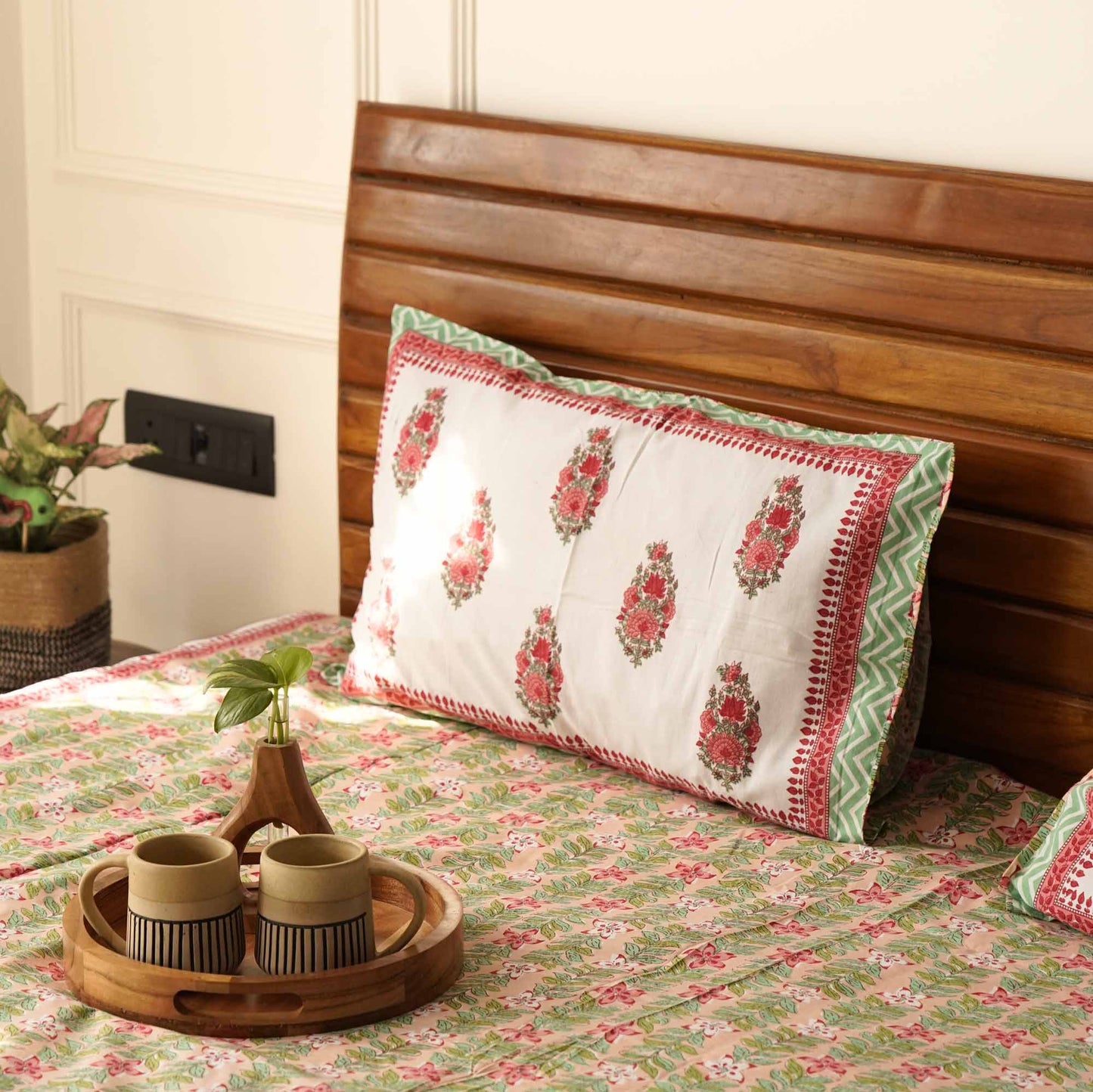 Anarkali - Peach - Flat/Fitted Bedsheet (90x108 Inches)