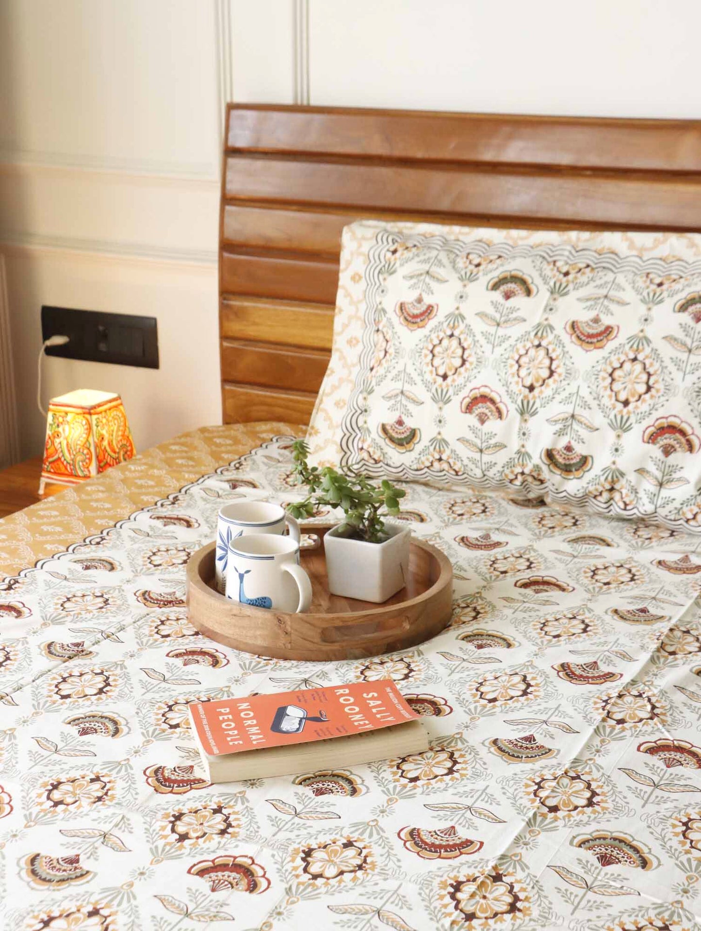 Ira Flat I Fitted Bedsheet (90x108 Inches)