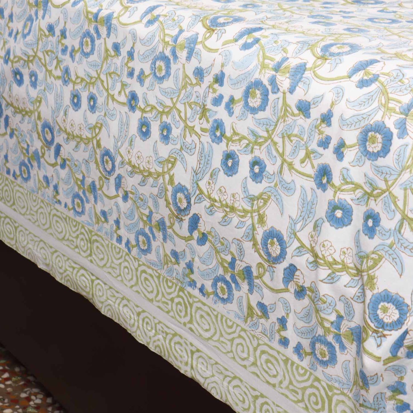 Apsara - Hand block Percale Bedsheet (108x108 Inches)