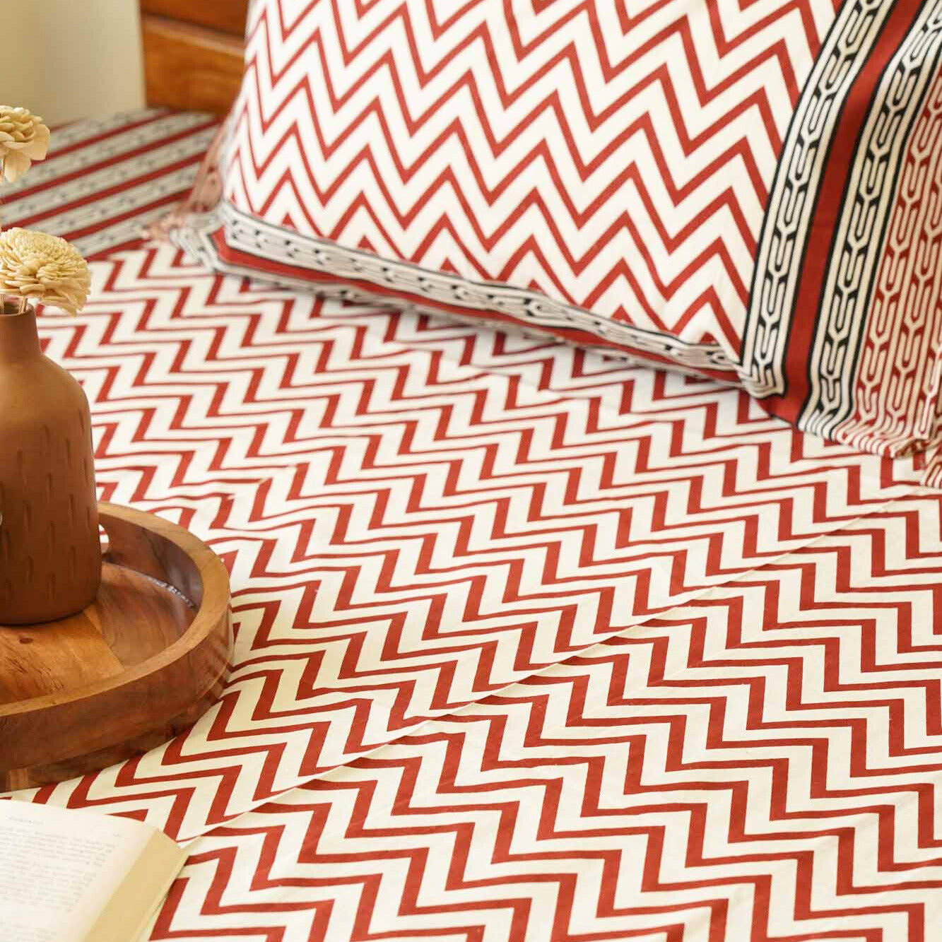 Chevron - Red – Flat I Fitted Bedsheet (90x108 Inches)