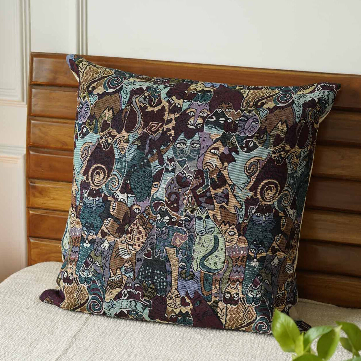 Cats Jacquard Cushion Cover