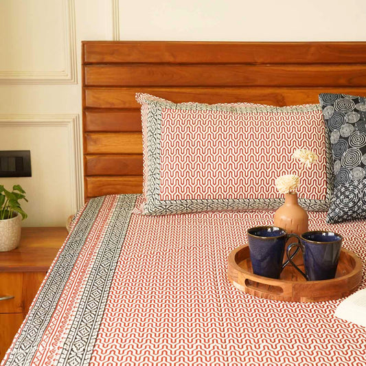 Maze - Red – Flat I Fitted Bedsheet (90x108 Inches)