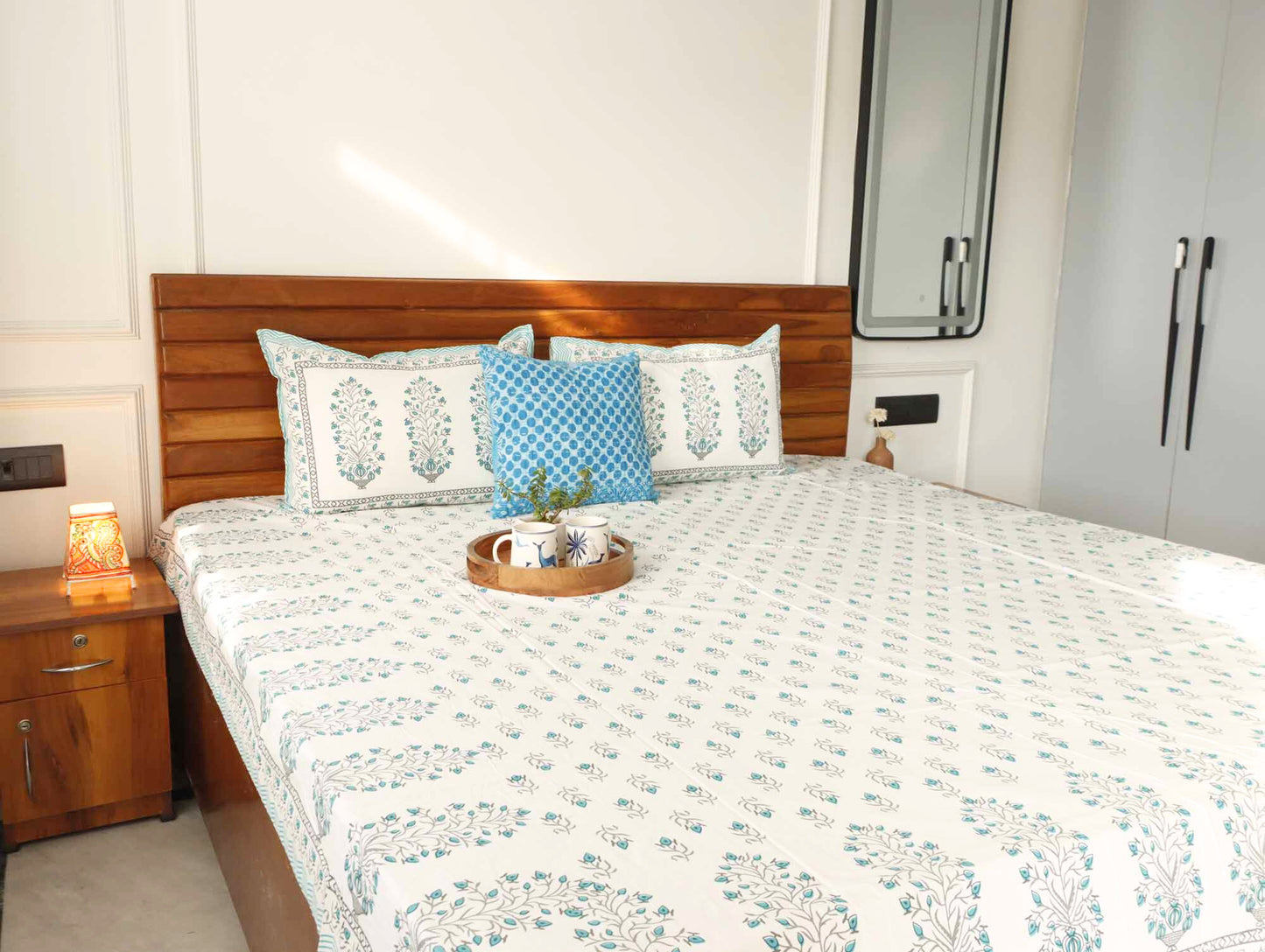 Sadabahaar Blue Flat I Fitted Bedsheet (90x108 Inches)