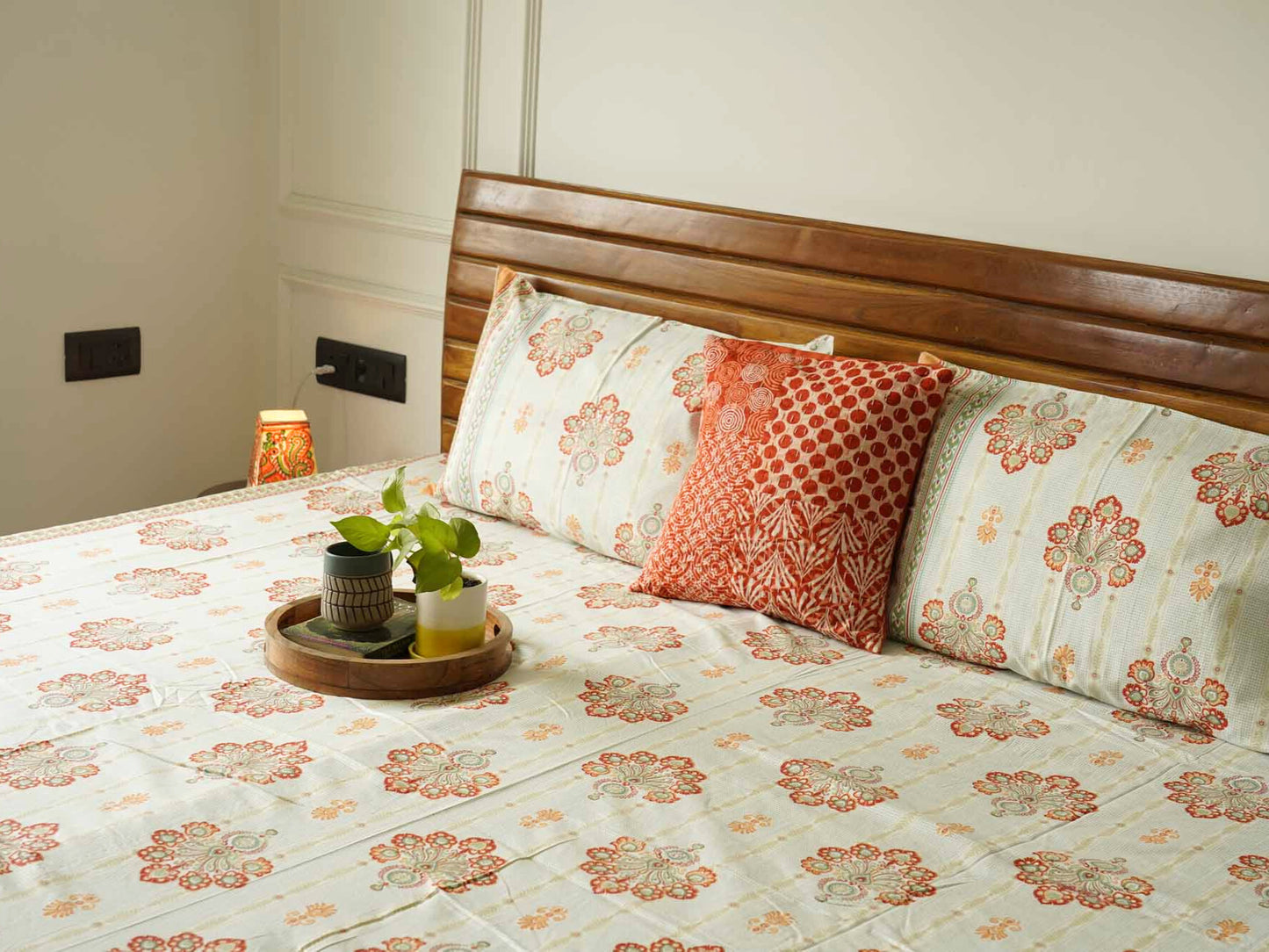 Ashv - Flat I Fitted Bedsheet (108x108 Inches)