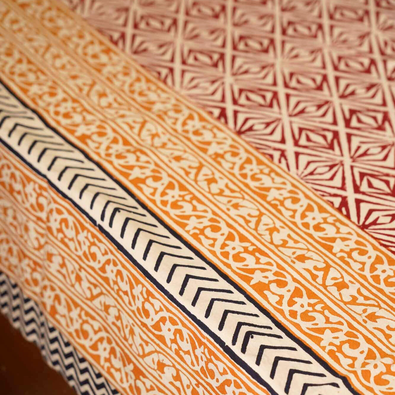 Hand Block Kalamkari Diamond Bedsheet (90x108 Inches)