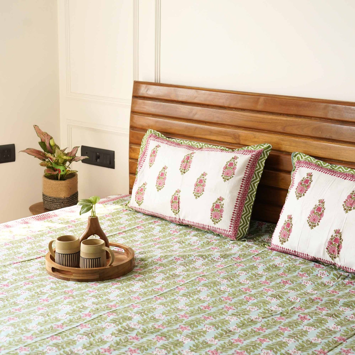 Anarkali - Green - Flat I Fitted Bedsheet (90x108 Inches)