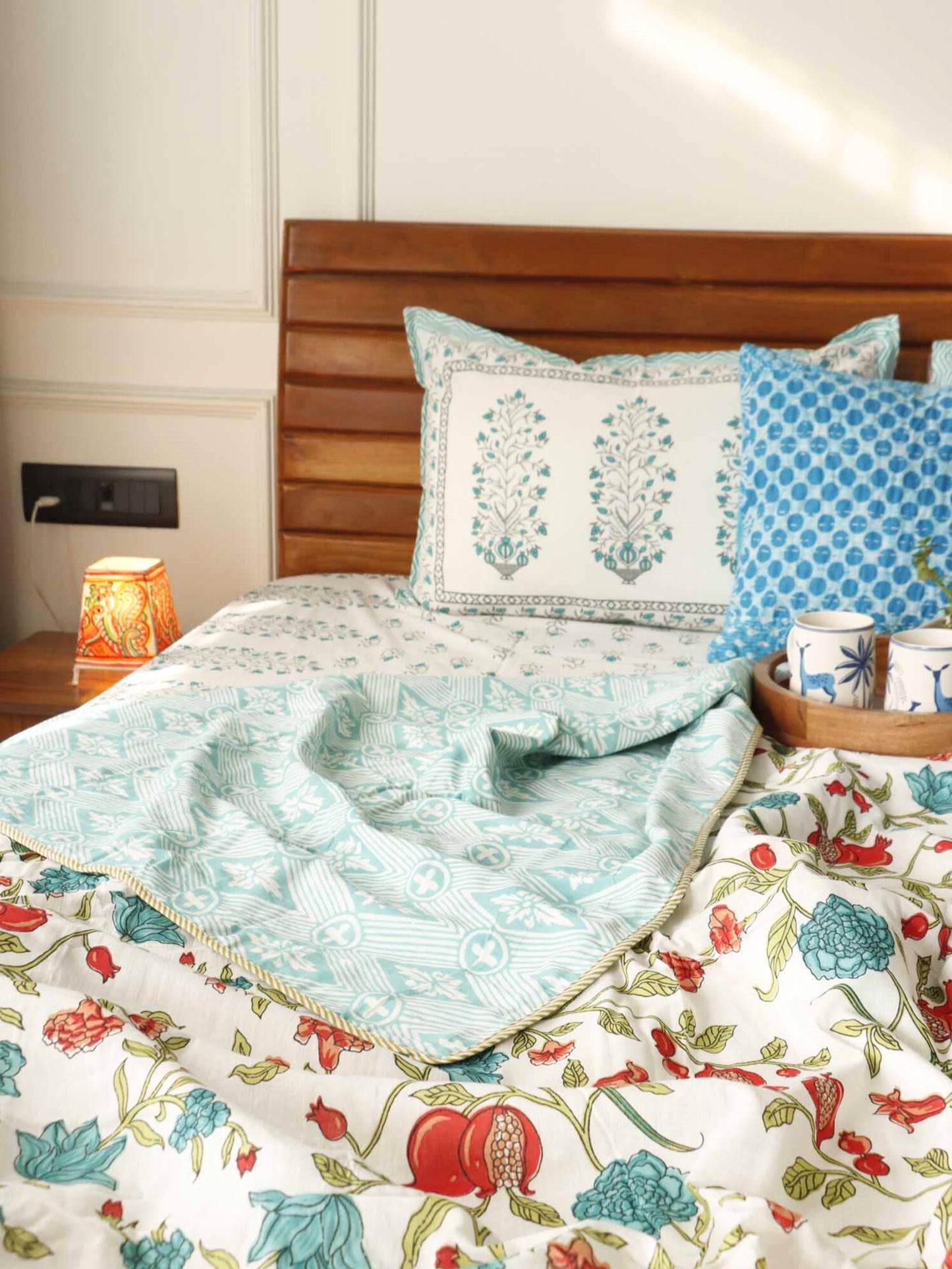 Double Bed Reversible Mul Dohar – Tota