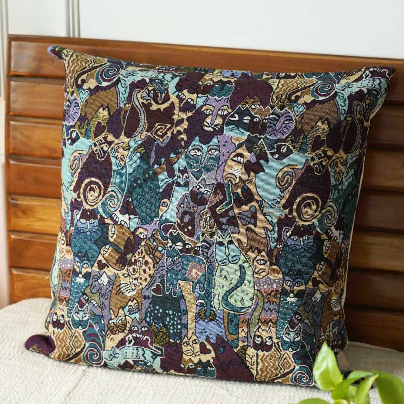 Cats Jacquard Cushion Cover