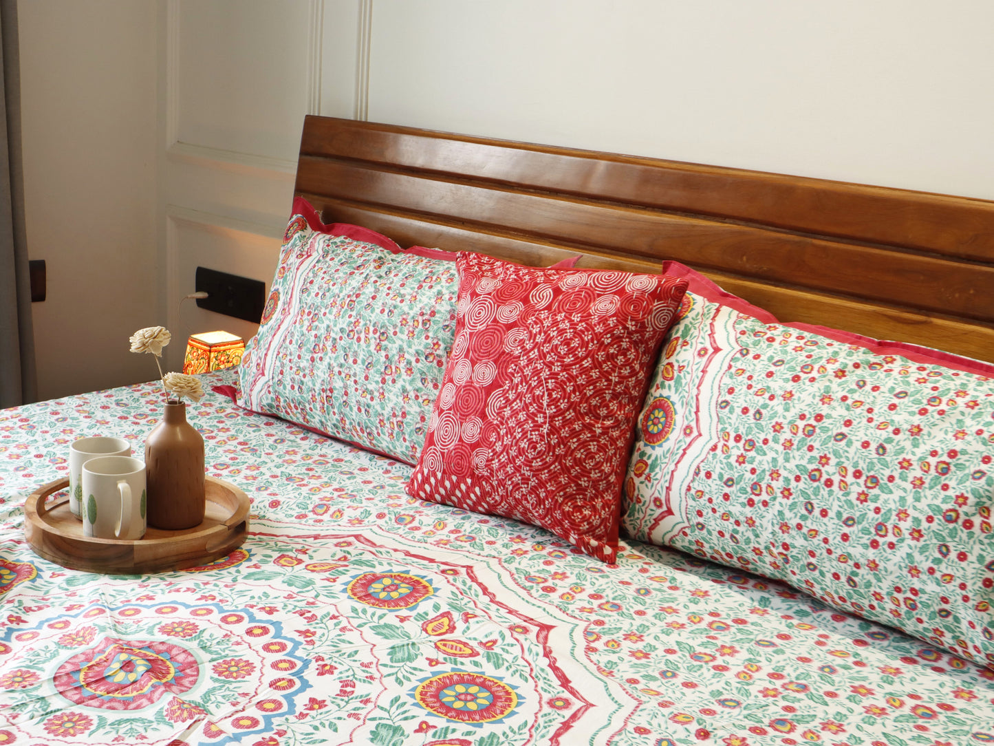 Kalakriti - Flat I Fitted Bedsheet (108x108 Inches)