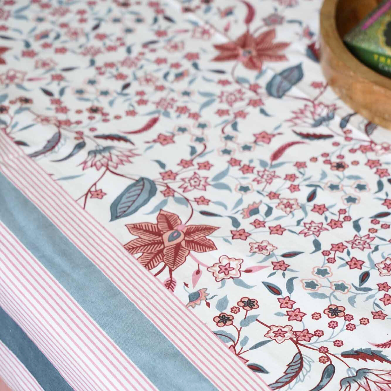 White Parkota - Flat I Fitted Bedsheet (90x108 Inches)