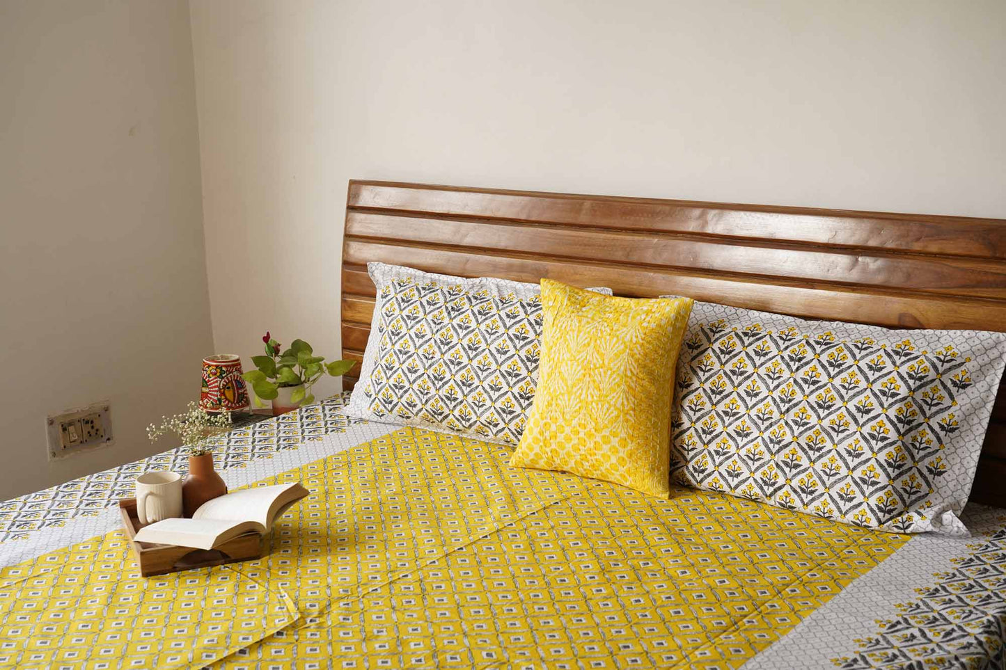 Basant – Yellow - Flat I Fitted Bedsheet (90x108 Inches)