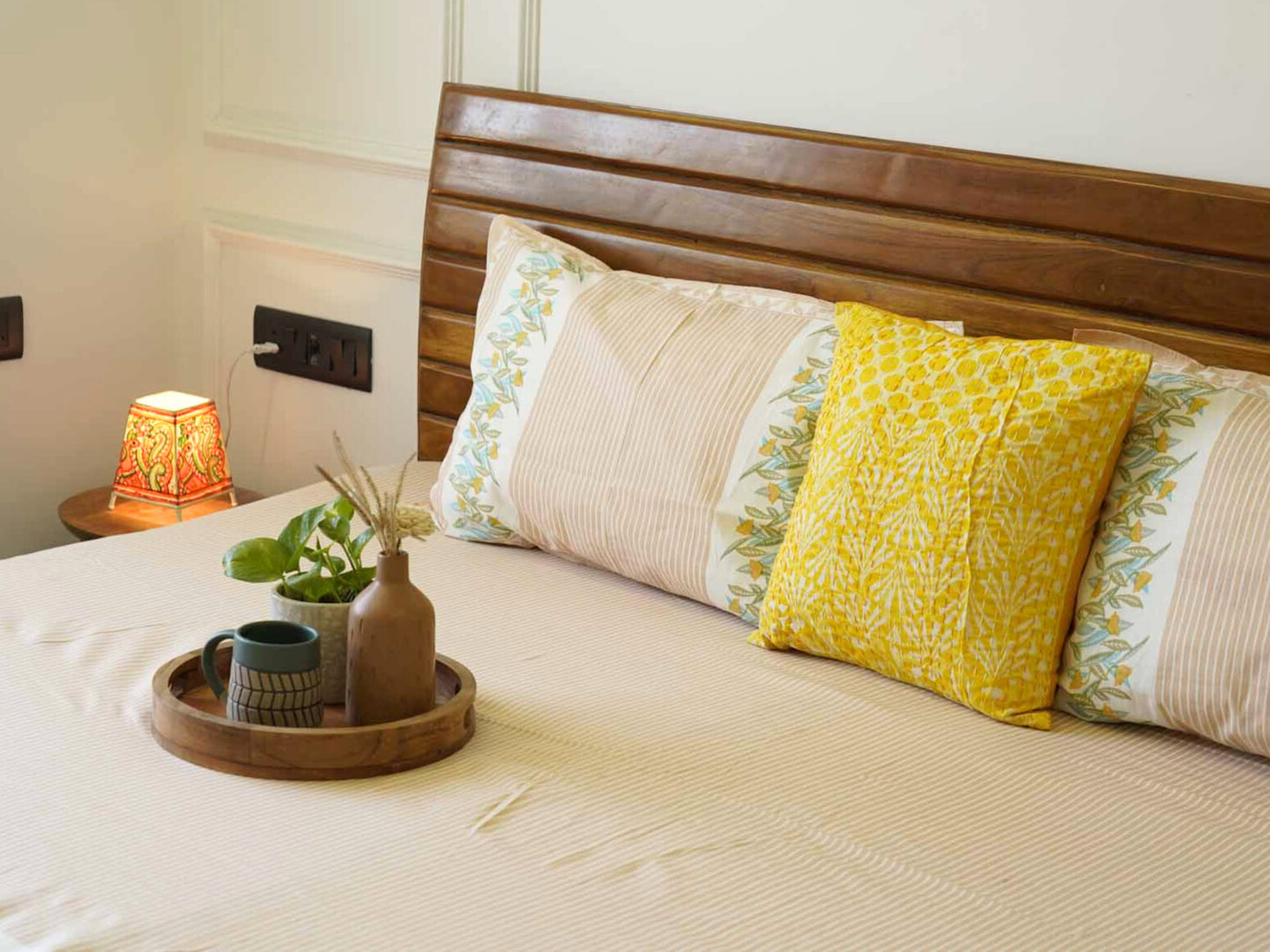 Sadagi - Flat I Fitted Bedsheet (108x108 Inches)