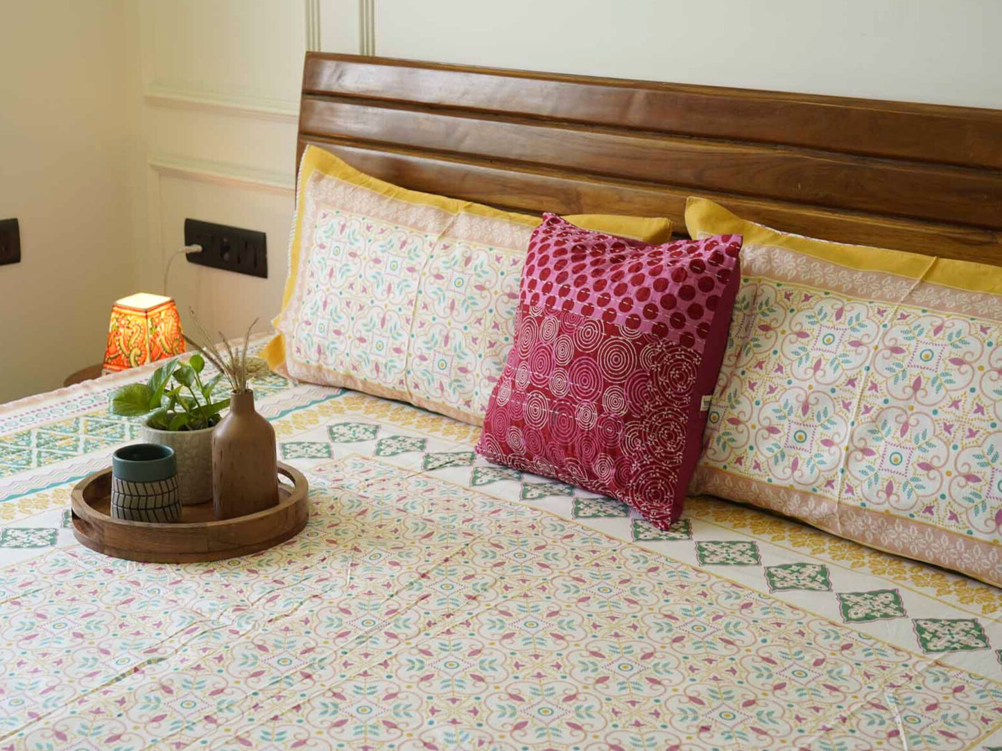 Sanskriti - Flat I Fitted Bedsheet (108x108 Inches)
