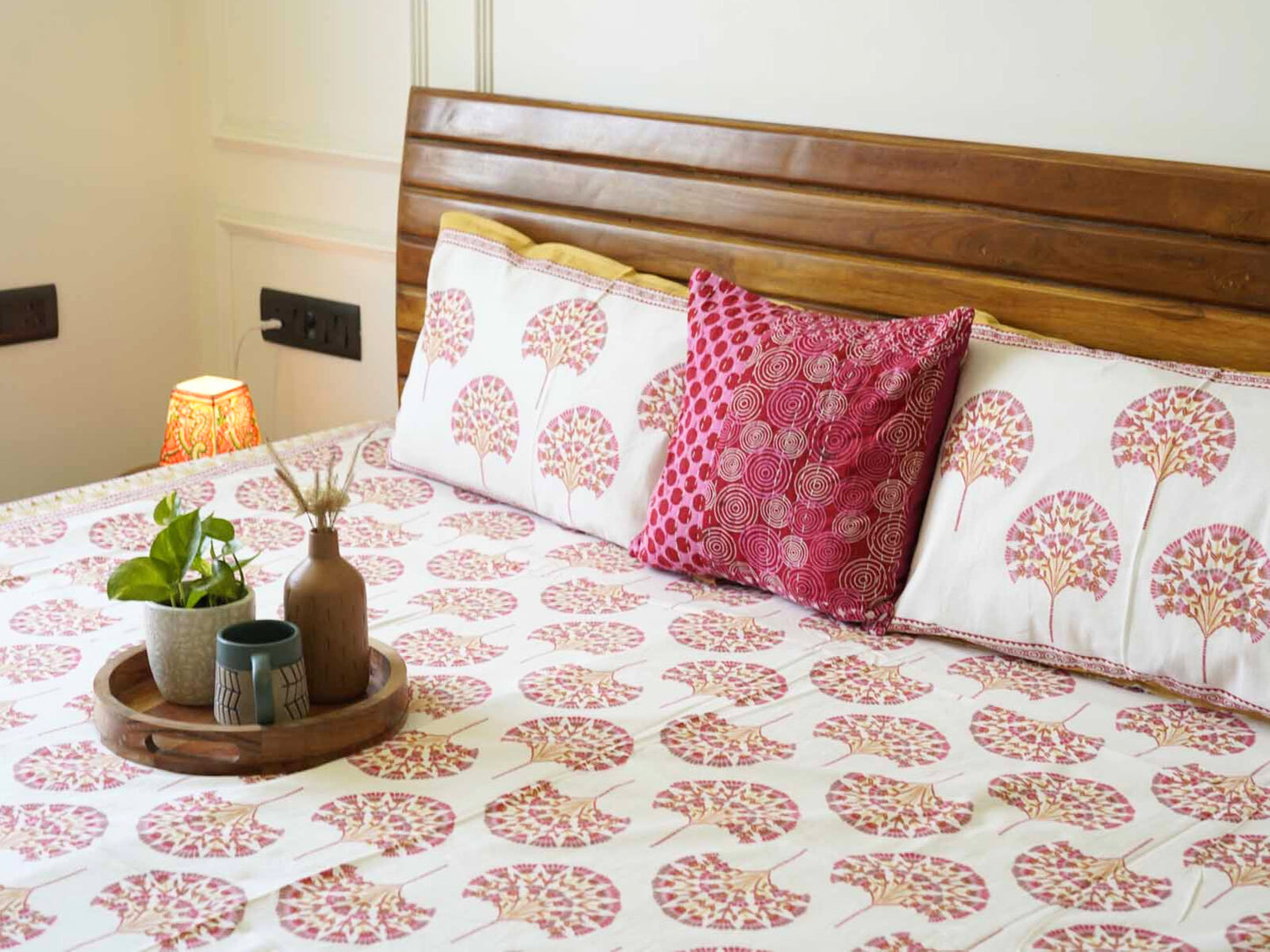 Peacock orange - Flat I Fitted Bedsheet (108x108 Inches)