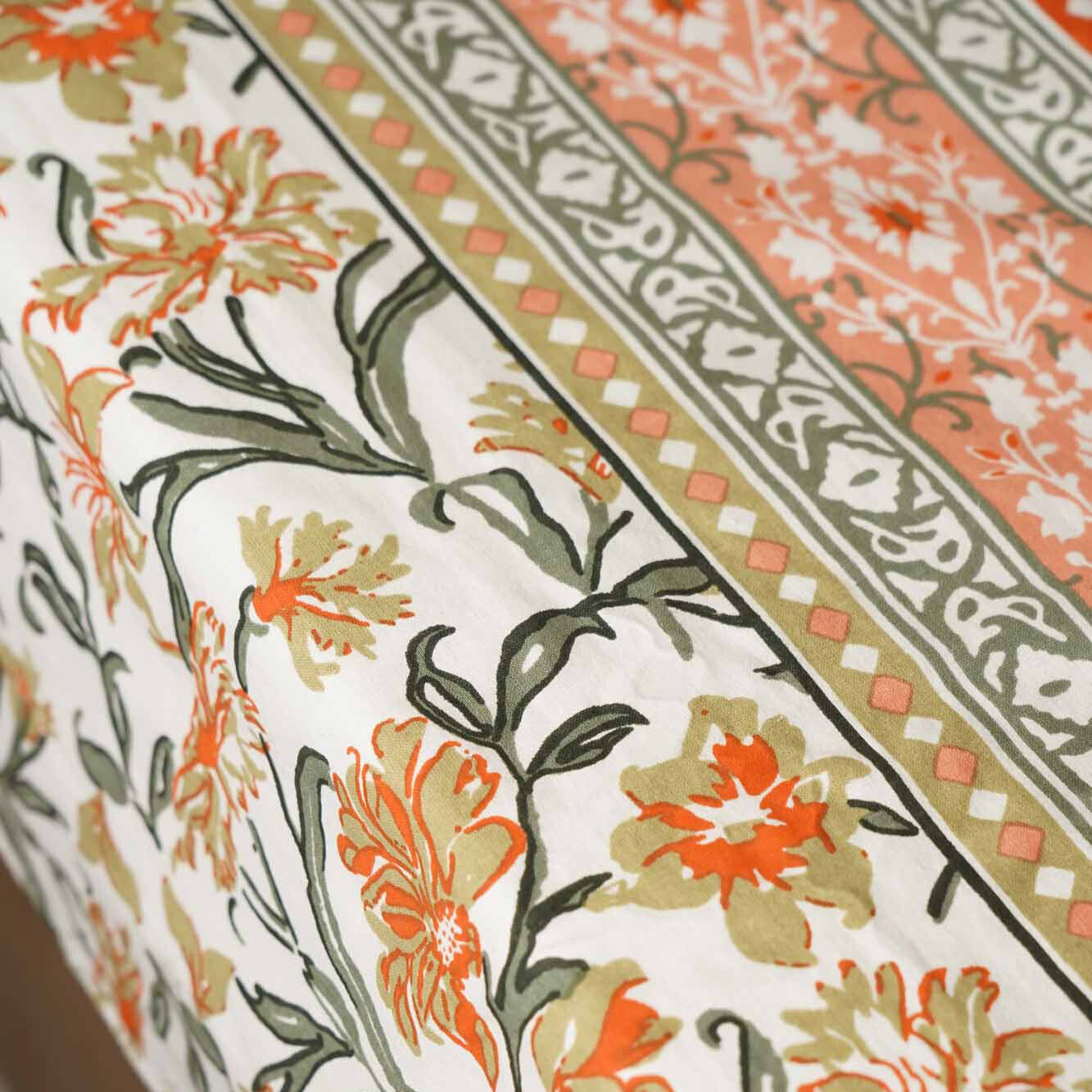 Piku – Flat I Fitted Bedsheet (90x108 Inches)