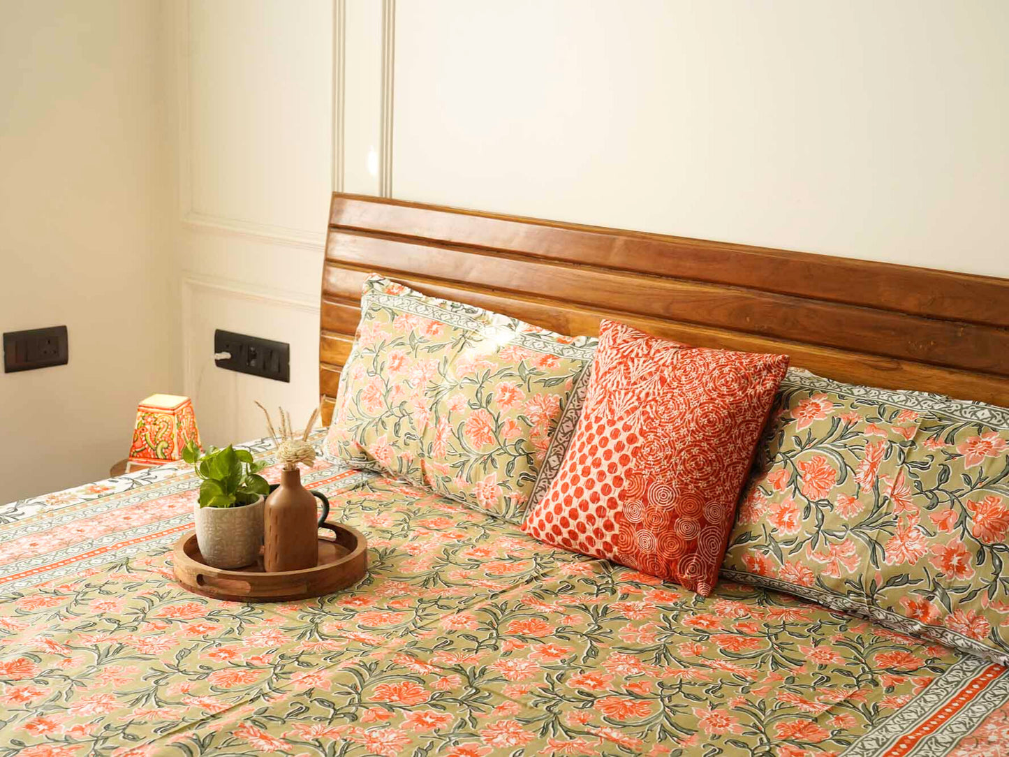 Piku – Flat I Fitted Bedsheet (90x108 Inches)