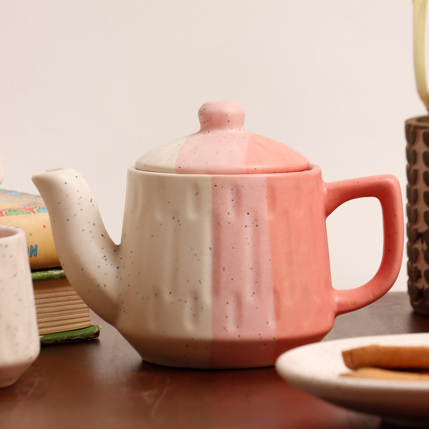 Shades of Pink II Tea Set