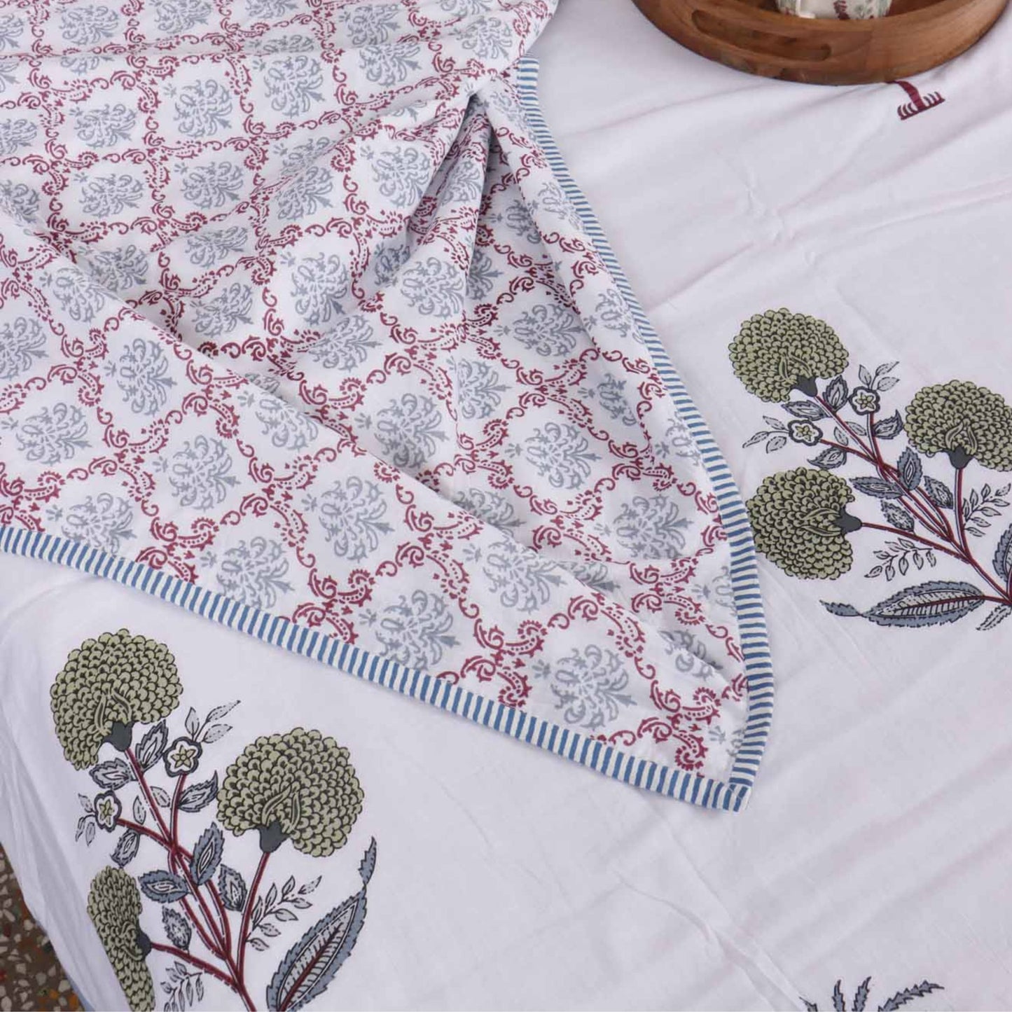 Double Bed Reversible Mul Dohar – Rukmini Green