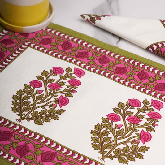 Gudhal - Set of 6 Table mats and 6 napkins