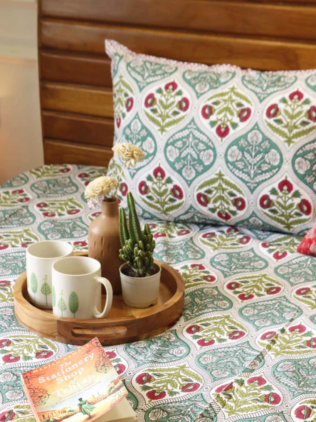 Khushi -Flat I Fitted Bedsheet (108x108 Inches)