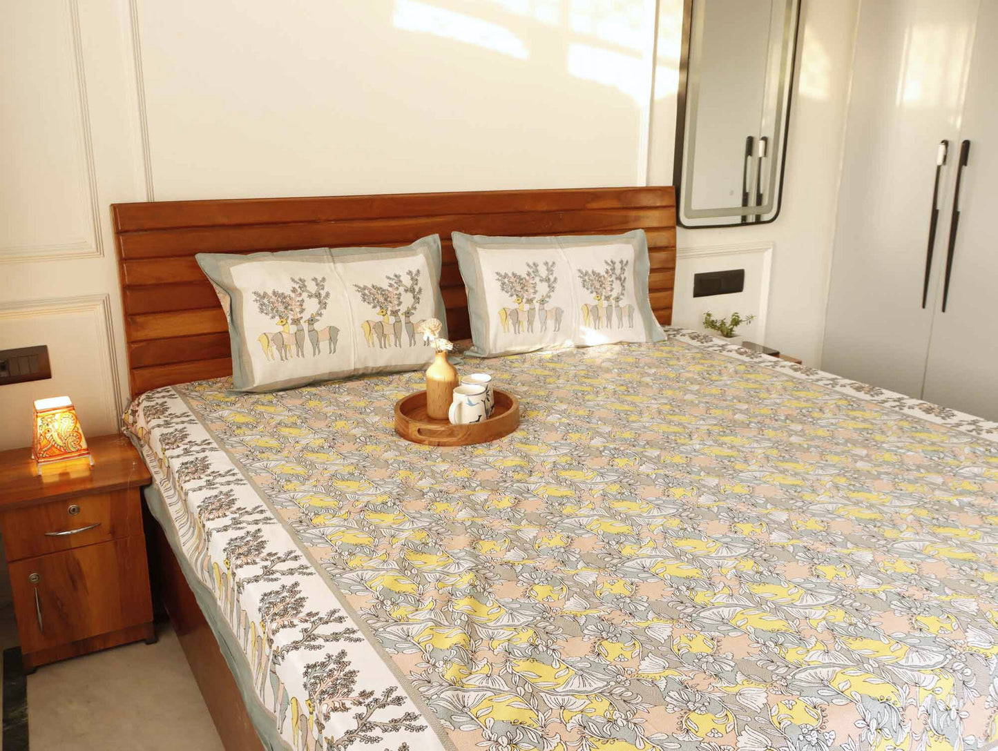 Hiran - Flat I Fitted Bedsheet (100x108 Inches)