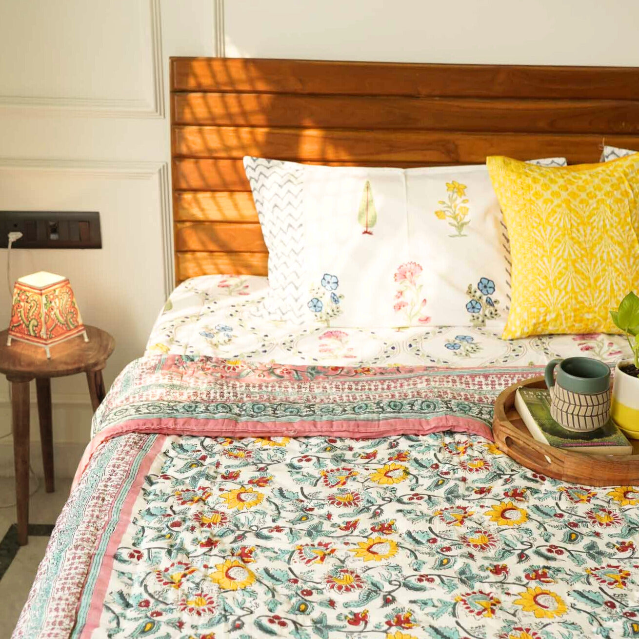 Gulabi - Handblock Razai I Comforter