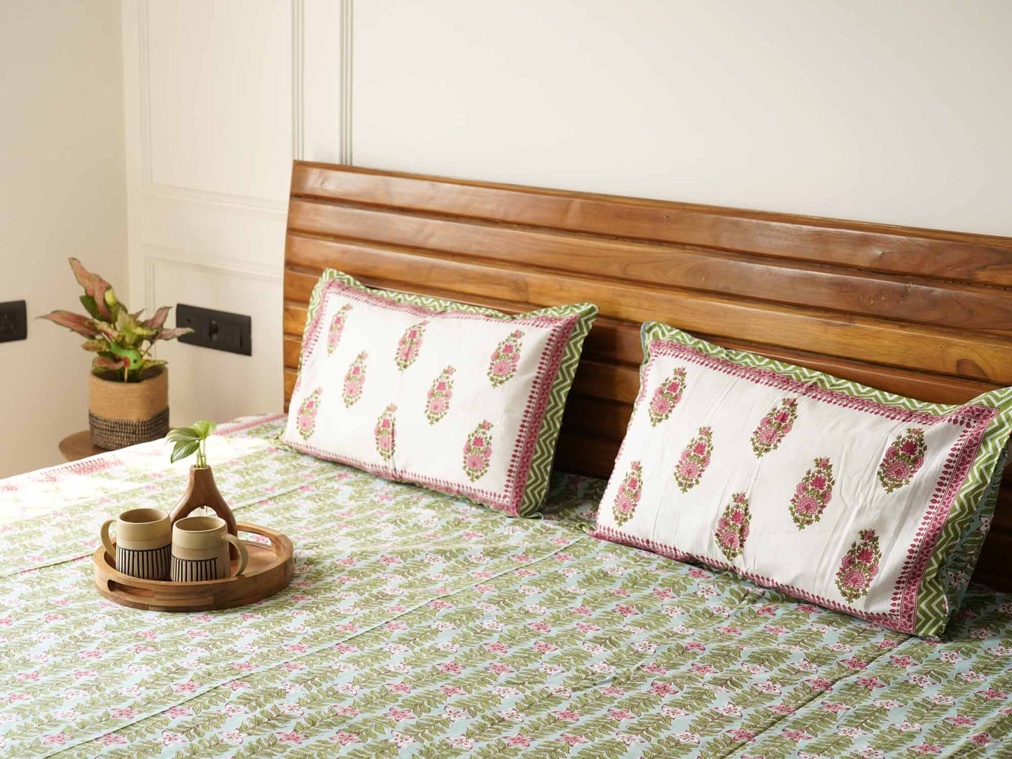 Anarkali - Green - Flat I Fitted Bedsheet (90x108 Inches)