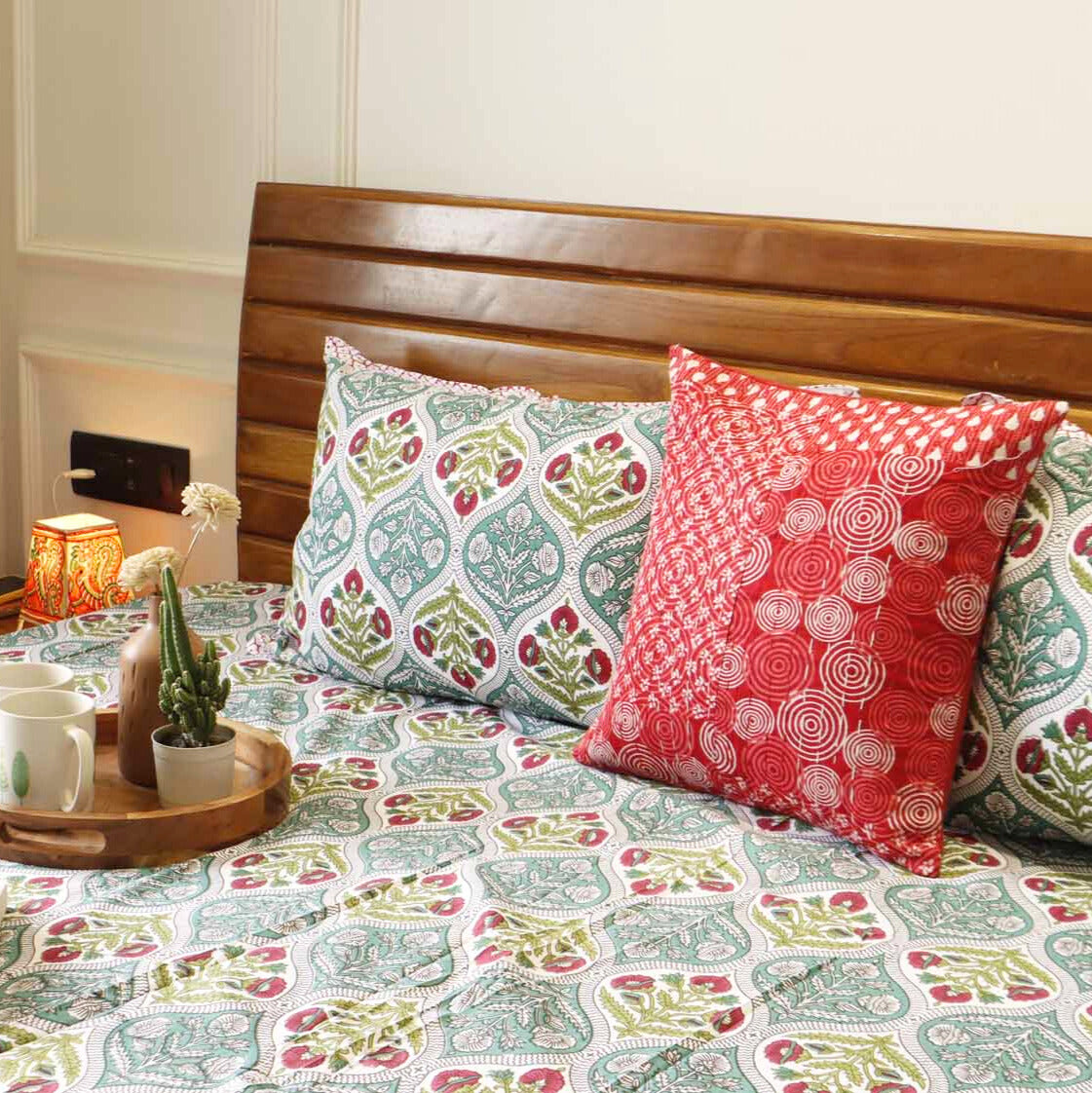 Khushi -Flat I Fitted Bedsheet (108x108 Inches)