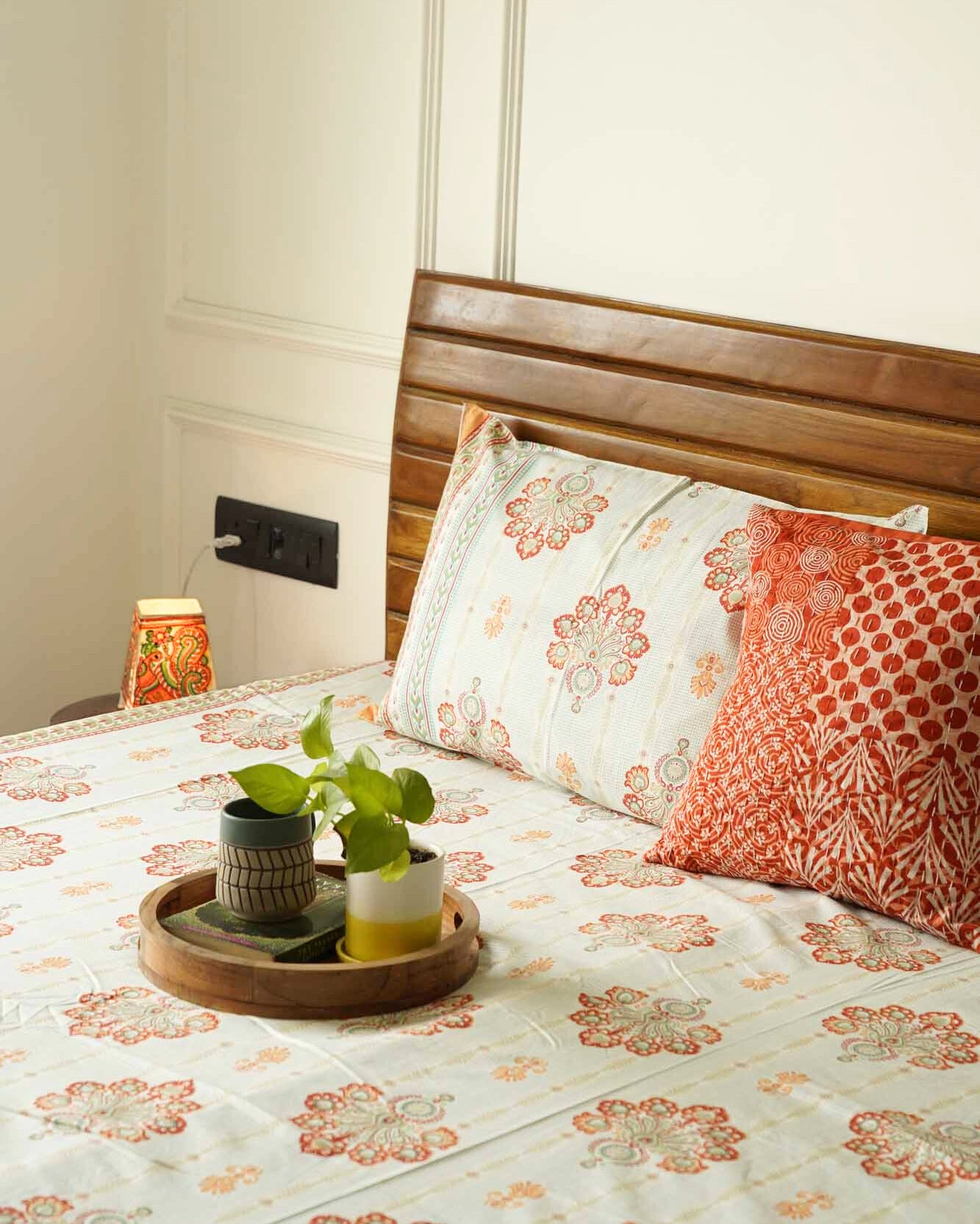 Ashv - Flat I Fitted Bedsheet (108x108 Inches)