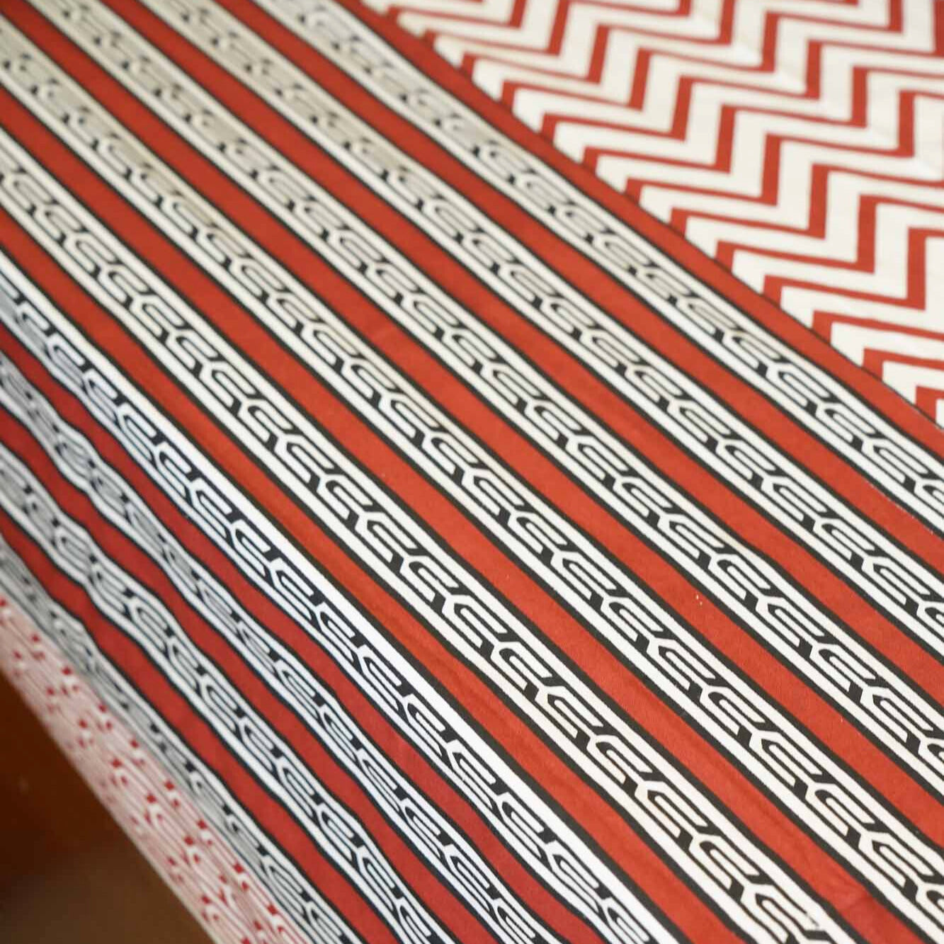 Chevron - Red – Flat I Fitted Bedsheet (90x108 Inches)