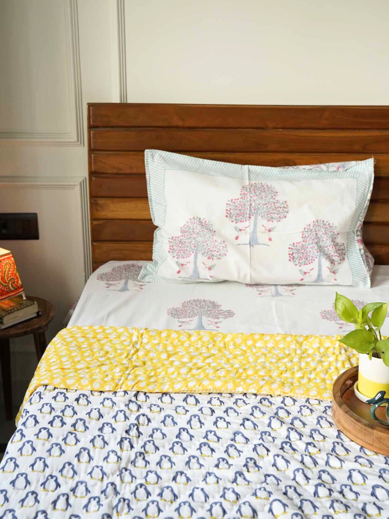 Blue Penguin - Handblock Razai I Quilt