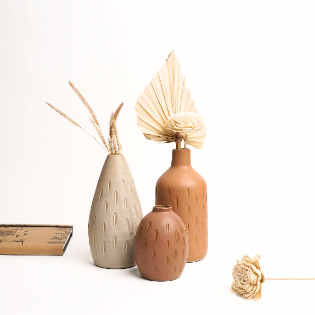 Roustique Vases set of - 3