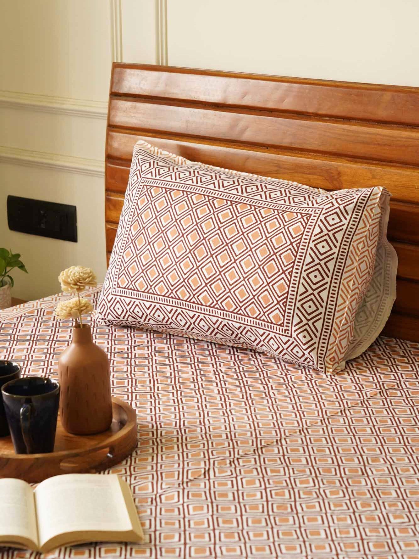 Rhombus - Brown – Flat I Fitted Bedsheet (90x108 Inches)