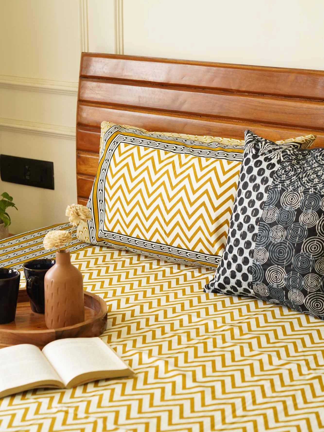 Chevron - Mustard – Flat I Fitted Bedsheet (90x108 Inches)