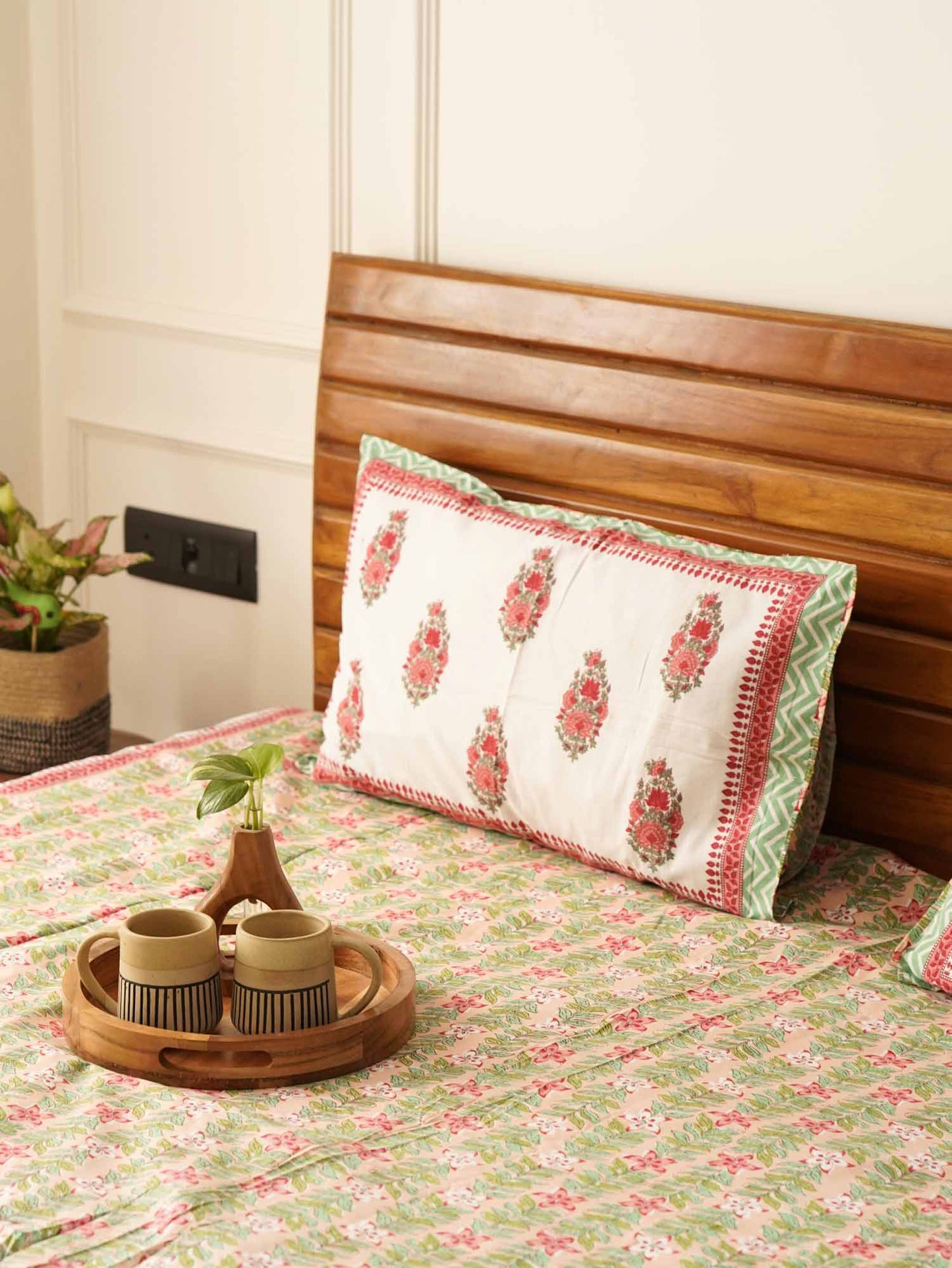 Anarkali - Peach -Single bed Bedsheet (60x90 Inches)