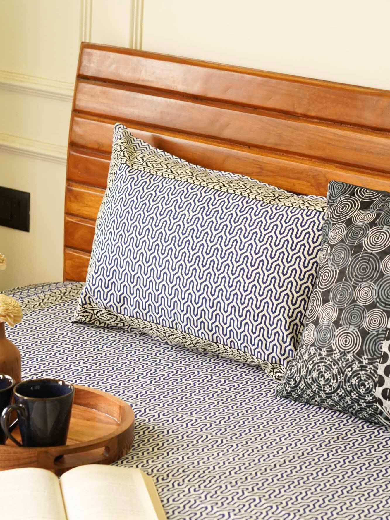 Maze - Blue – Flat I Fitted Bedsheet (90x108 Inches)