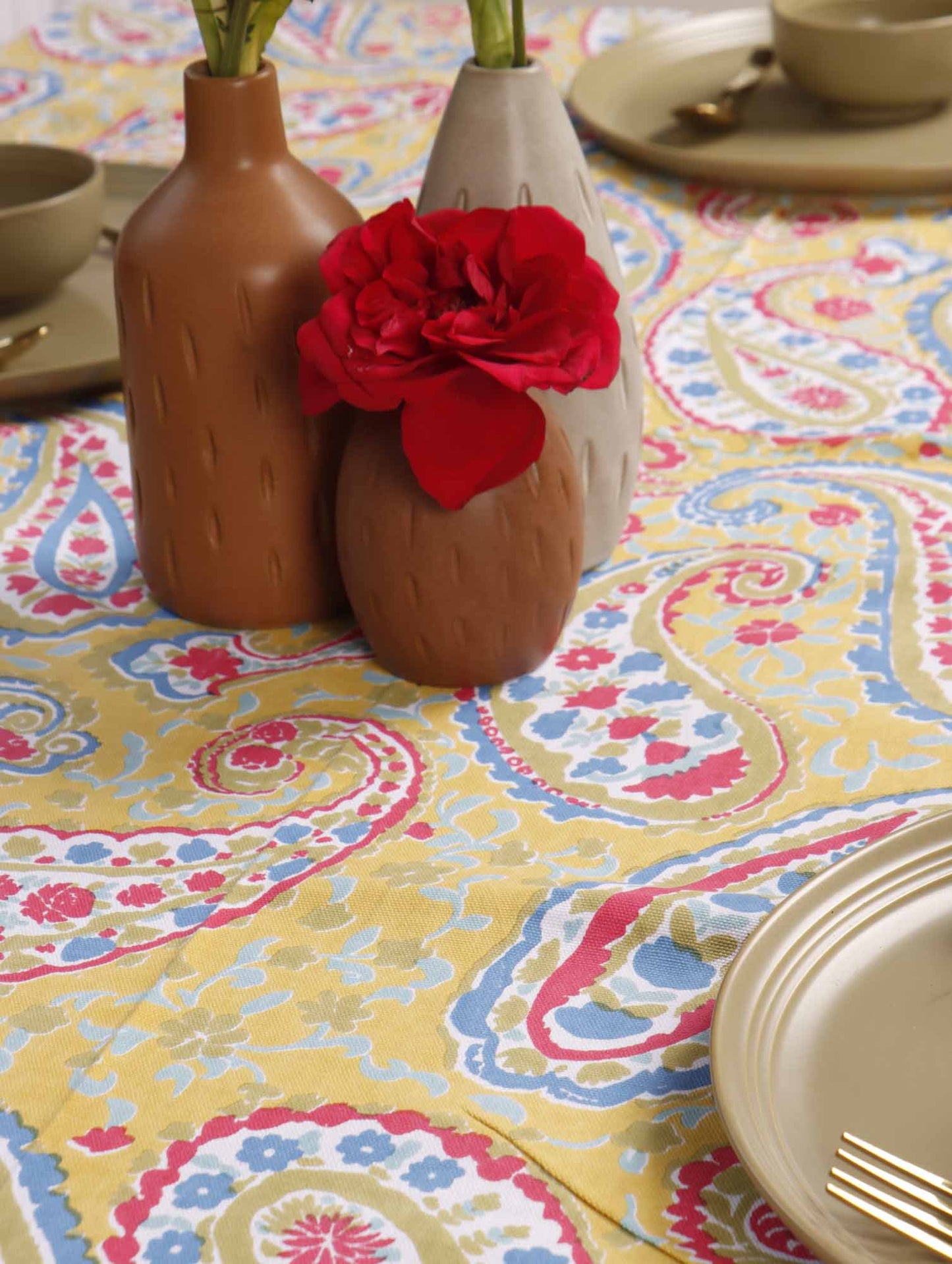 Navya - Six seater Dining Table Cover