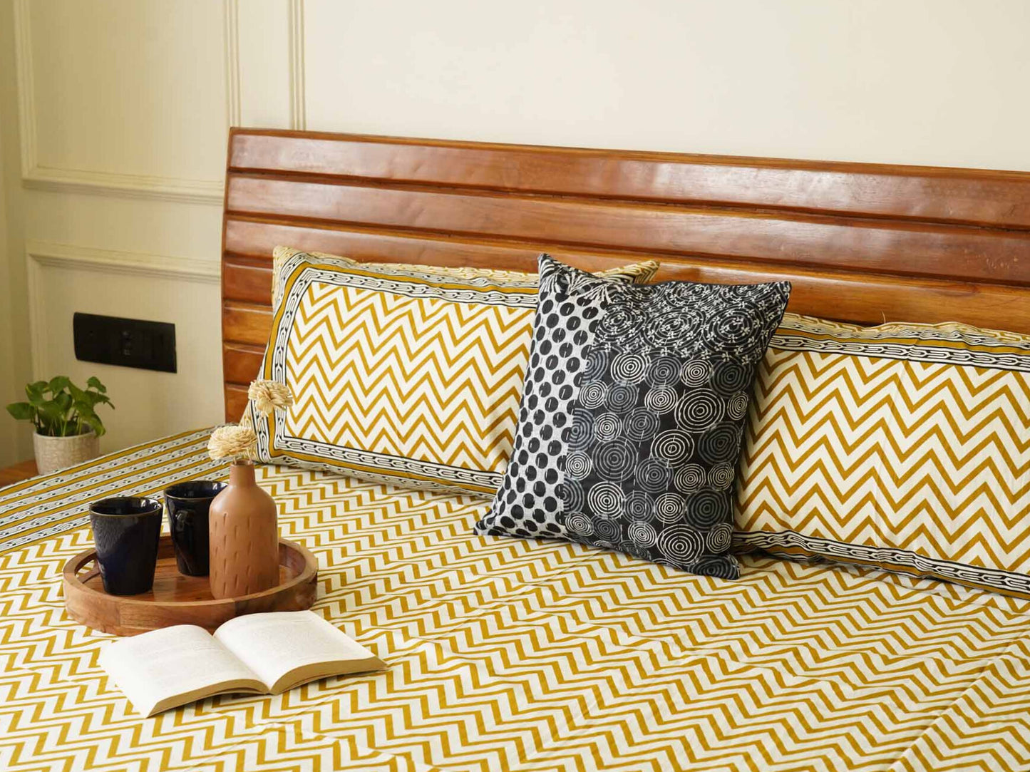 Chevron - Mustard – Flat I Fitted Bedsheet (90x108 Inches)