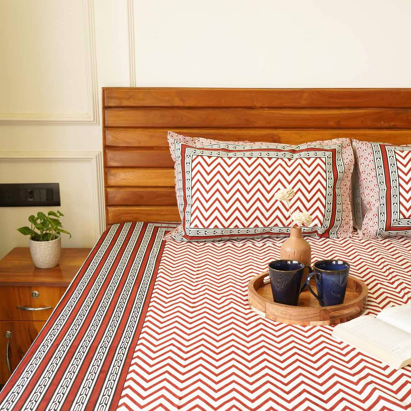 Chevron - Red – Flat I Fitted Bedsheet (90x108 Inches)