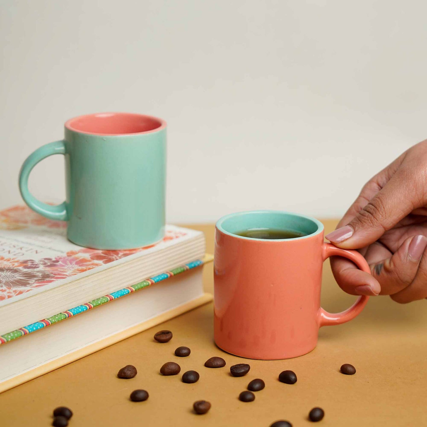 Gingerbread Espresso I Small Tea Cups - Green Pink