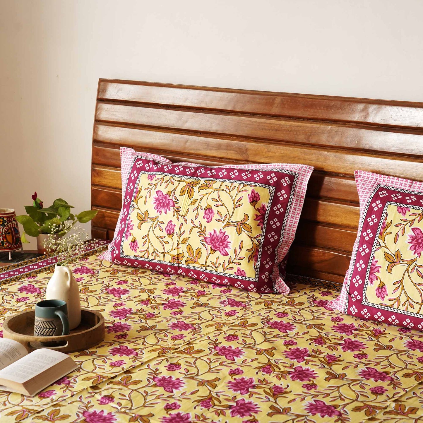 Baagh – Yellow - Flat I Fitted Bedsheet (90x108 Inches)